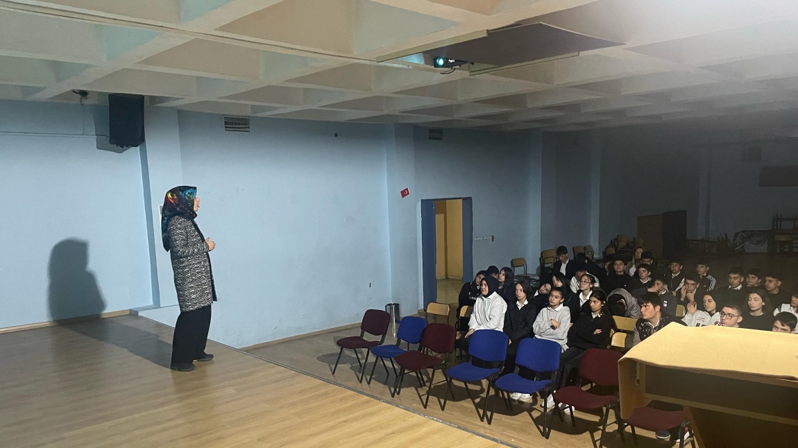 TUBİTAK Bilim Söyleyişisi Okulumuzda Gerçekleştirildi